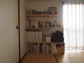和室に作った本棚！